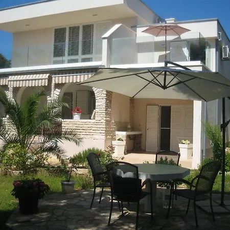 Apartment Marina Silba